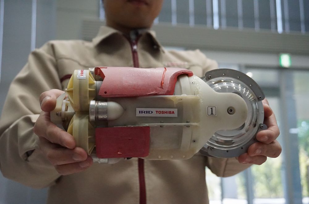 東芝研發水下游泳機器人-探索核反應堆安全殼內部