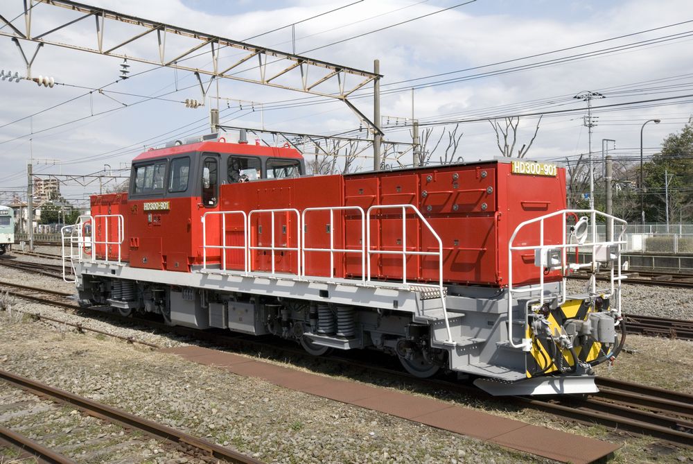HD300型混合動(dòng)力機(jī)